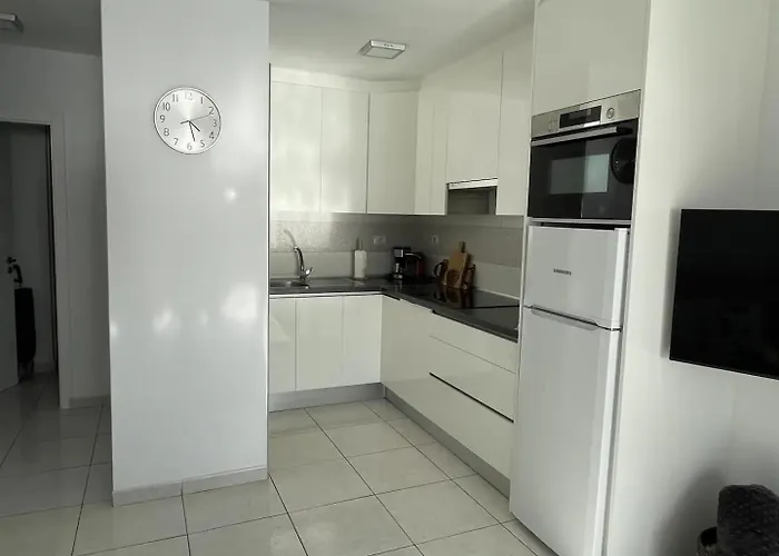 Comodoro 7 - One Bed لوس كريستيانوس