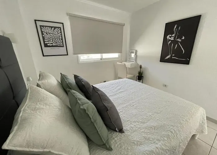 Comodoro 7 - One Bed * Los Cristianos (Tenerife)